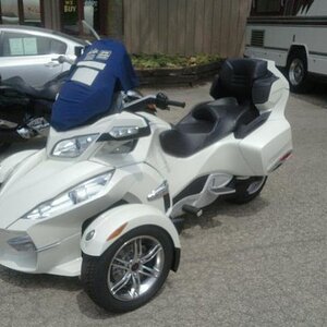 2011 Spyder RT LTD 2