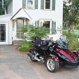 Spyder packed and ready for trip