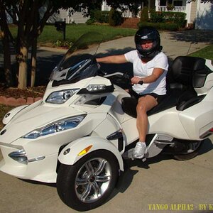 Can Am Spyder Melinda 6347 01