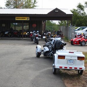 Surprise rider - "Big Arm" Larry came up from Iowa to ride with us.