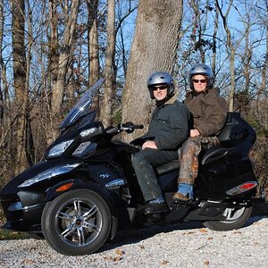 DSC 0171
Dressed for a cold winter ride.