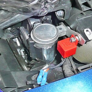 Stebel with bracket and relay