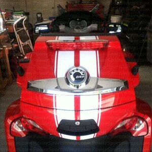 A great view of the RT rear bags with the GT racing stripes applied.