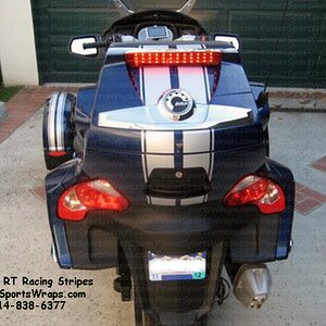 The racing stripe them is completed by installing the rear bags section as well. Thanks Dennis your Spyder looks great!!