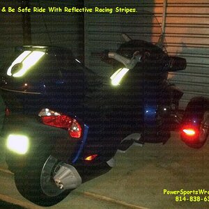 Special thanks to Mike Lopez for sending us the photos of his Spyder RT with the Reflective stripes.