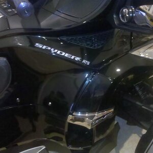 Spyder text on the side