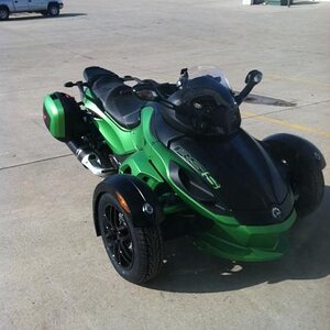 Accesories on and lookin pretty sweet