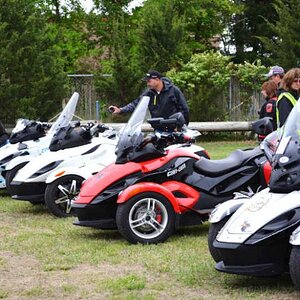 fri night rs line up contest.