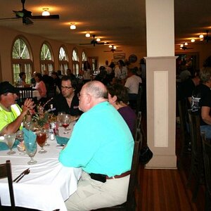 Lots of Spyderlovers at dinner.