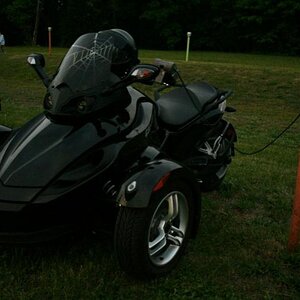 My spyder at the drive-in all hooked up!