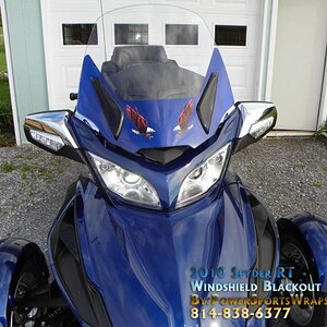2010 RT windshield  Grand Blue Met with Screaming Eagle decals in Small