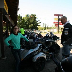 Heather chatting with Troy (Elphaba)