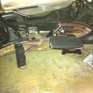 chrome support and pegs