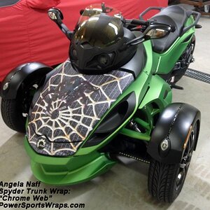 Special thanks to Angela Naff for sending these great photos of her Spyder.