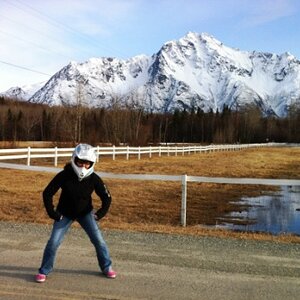 Krista in front of Pioneer Peak