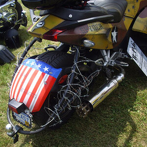 BRP Gunner (real barbed wire)