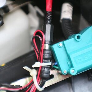 Plug for the Red button and the Garage door opener. The Plug is so the Spyder service can be done. Also if the Garage door needs to be reprogram un pl