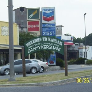 Sammy Kershaw sign, Kaplan, LA, Dudley's home town.