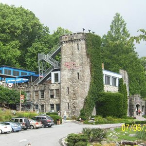 Another shot of the Ruby Falls building. The falls are underground; no we did not go inside.