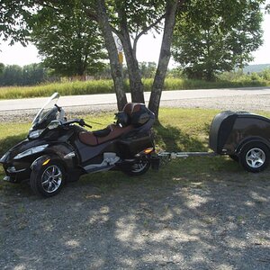 Great Looking Spyder, lucky owner