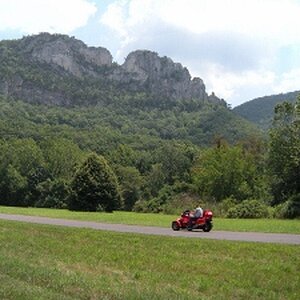 553421 4257376913255 1255925309 n (300x225)