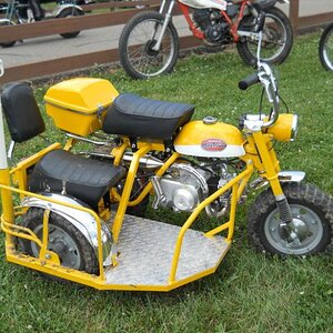 Honda Z50 Mini-Trail
with Sidecar
Vintage Motorcycle Days 2012