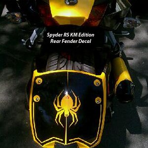 Spyder RS "KM Edition" Rear Fender graphic.
