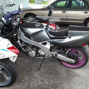 FZR600 after paint