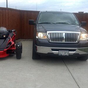 Big Blue and the spYder hanging out.