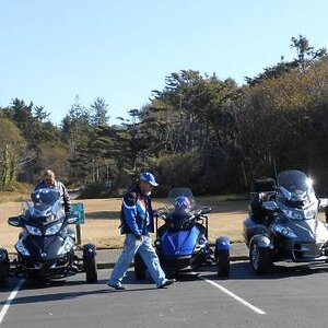 Six local Washington riders AT Klalock Lodge for lunch