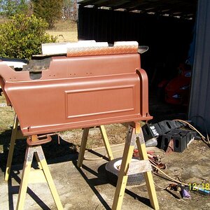 100 0551 Rear of car(upside down)