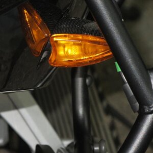 CarbonFiberTurnSignal - went to short stalk lights