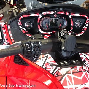 Confusion Red RT dash Skinz