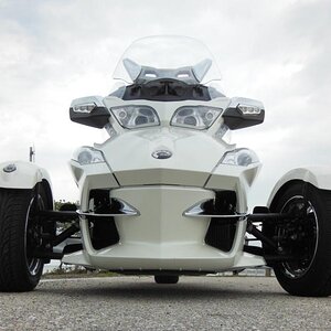 Spyder at the Skyway ground level