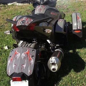 RS custom kit included the tail and rear fender pieces.  What are you graphic ideas for your Spyder?  814-838-6377