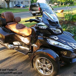 gold leaf flames 21  Add a touch of class to you bike with our 21 flame produced in gold leaf.  814-838-6377