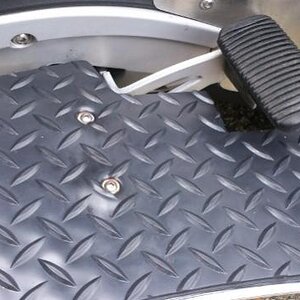 Close up view of M6 X 45mm S/S Flange bolts