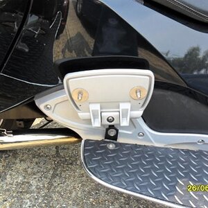 Close up of rear L Shaped bracket fitting