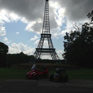 Effiel Tower Memorial Park