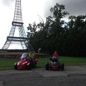 Effiel Tower Memorial Park