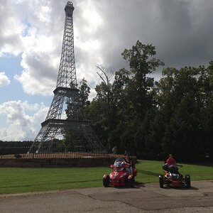 Effiel Tower Memorial Park