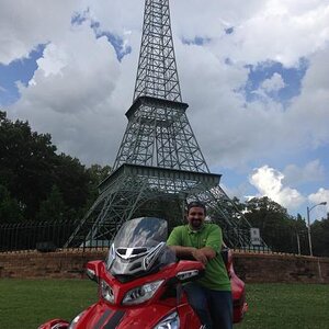 Effiel Tower Memorial Park