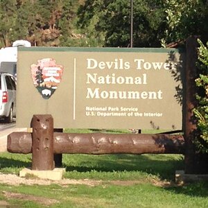 DEVILS TOWER
