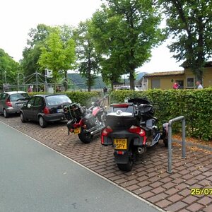 Spyder parked outside the visitors centre Eder Dam
