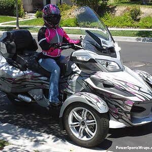 Dueling Pink tribal flame for Spyder RT. Personalize your Spyder with one of our custom graphics or wrap kits.  Email: pette@pwoersportswraps.com