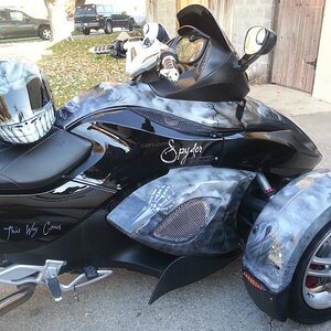 Spyder Side with Helmet