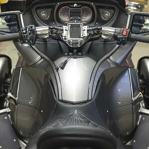 VERTIKA RUNNING BOARDS