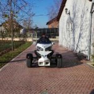 Divan novembarski dan 001 (320x180)