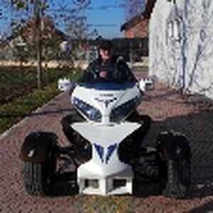 Divan novembarski dan 002 (200x113)