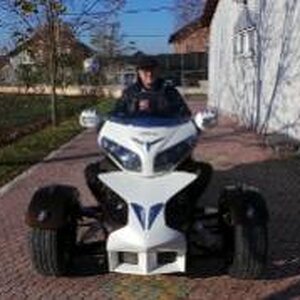 Divan novembarski dan 002 (320x180)